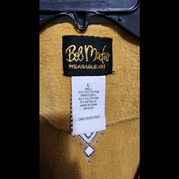 Bob Mackie Wearable Art Fleece vest Womens large camel tan embroidered - Picture 4 of 4